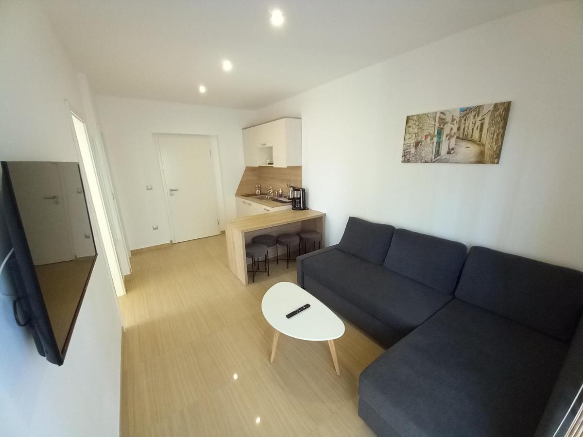 Apartmani Tropical Vodice Exterior foto