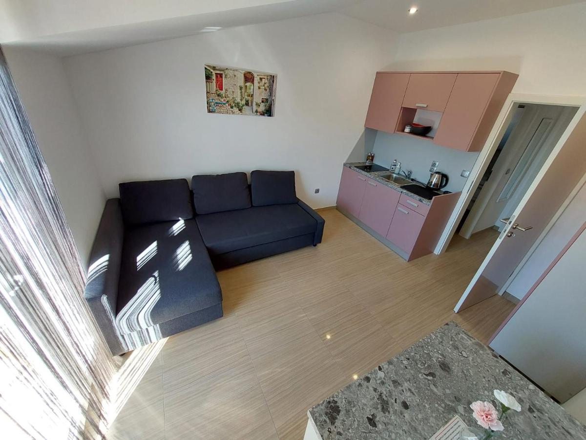 Apartmani Tropical Vodice Exterior foto