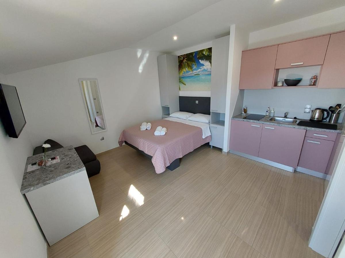 Apartmani Tropical Vodice Exterior foto